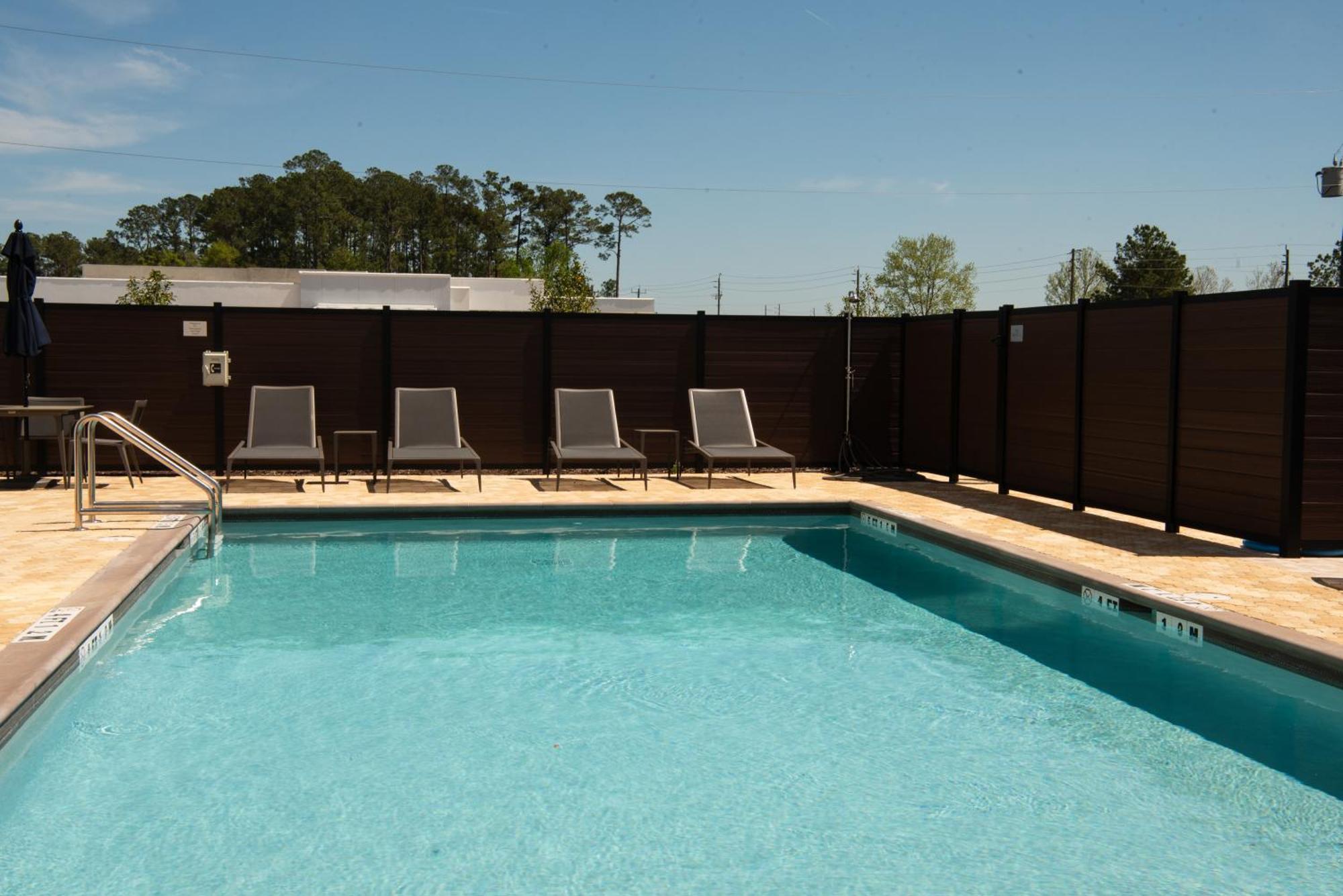 Courtyard By Marriott Lake City Exterior foto