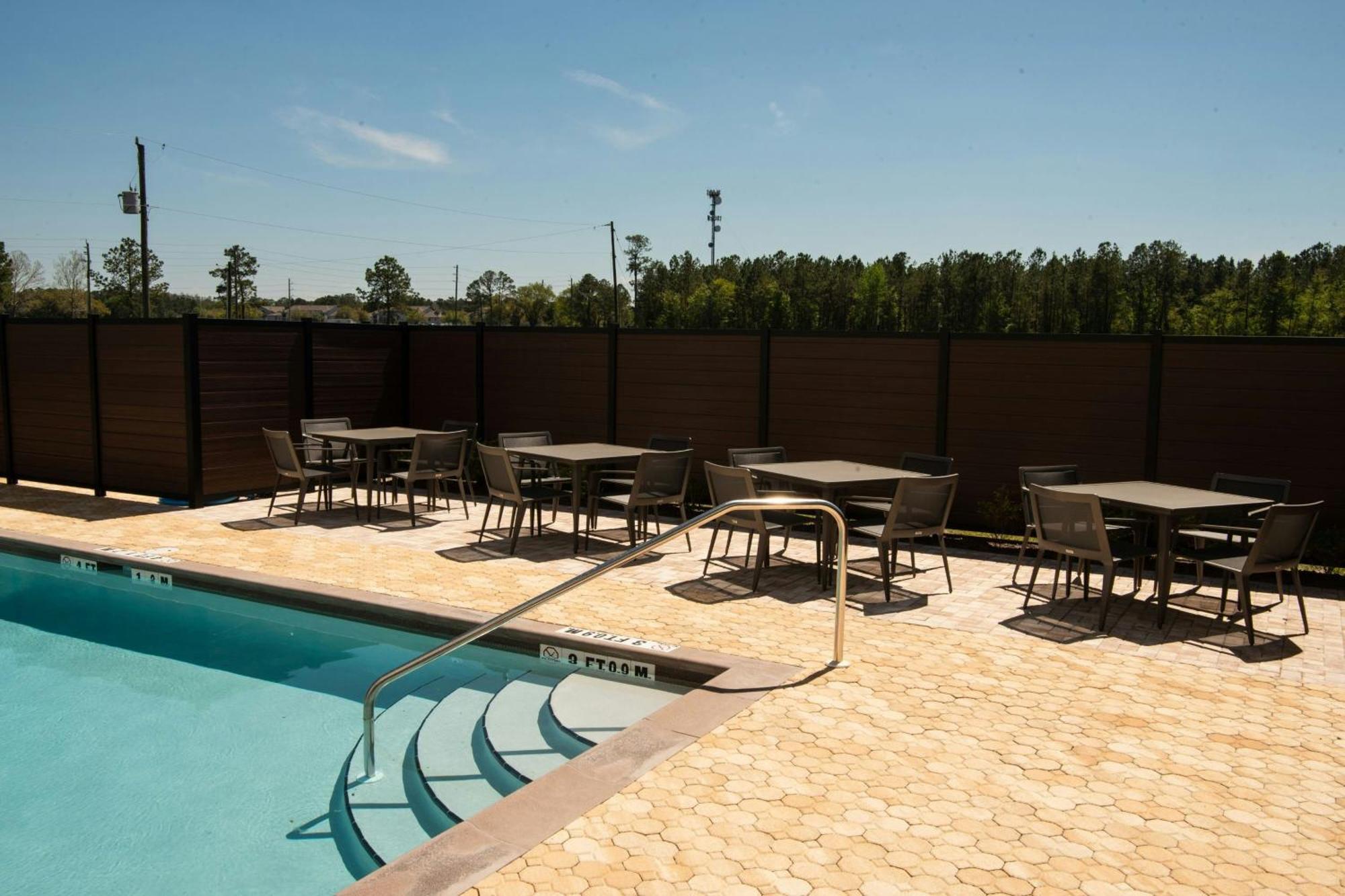 Courtyard By Marriott Lake City Exterior foto